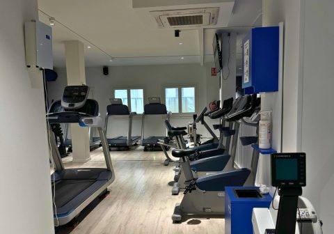 cintas de correr en el gym de nou barris