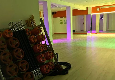 material de pump en sala de clases dirigidas en nou barris