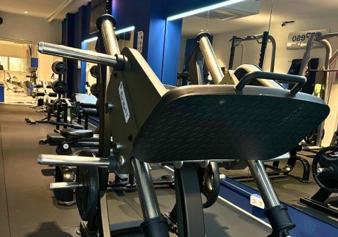 press leg en nuestro gym de nou barris