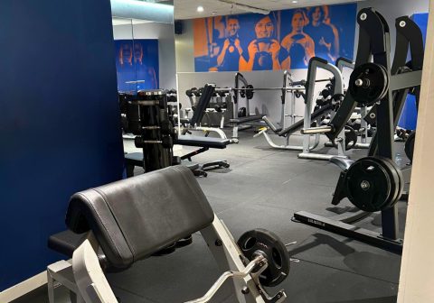 zona de musculación del club de nou barris